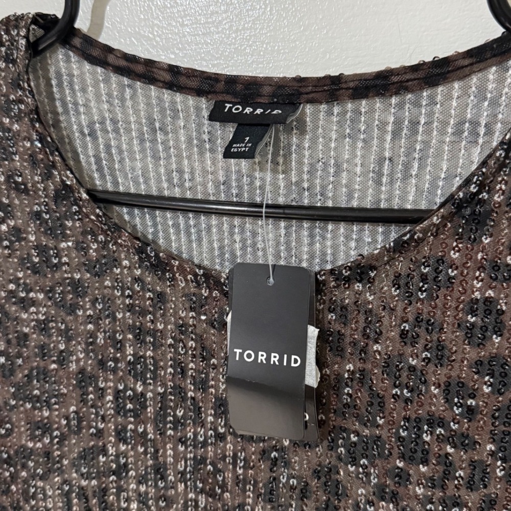 Torrid Womens Plus Size 2 Leopard Sequin Long Sleeve Ribbed Knit Top Brown Black - Picture 2 of 3